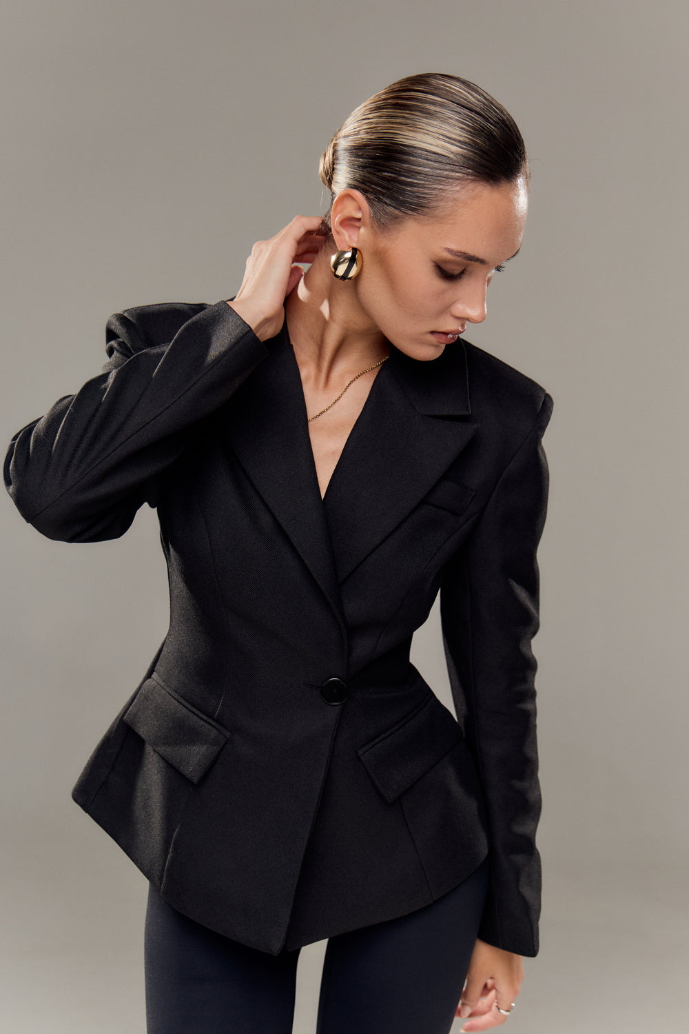 Contour Chic Blazer